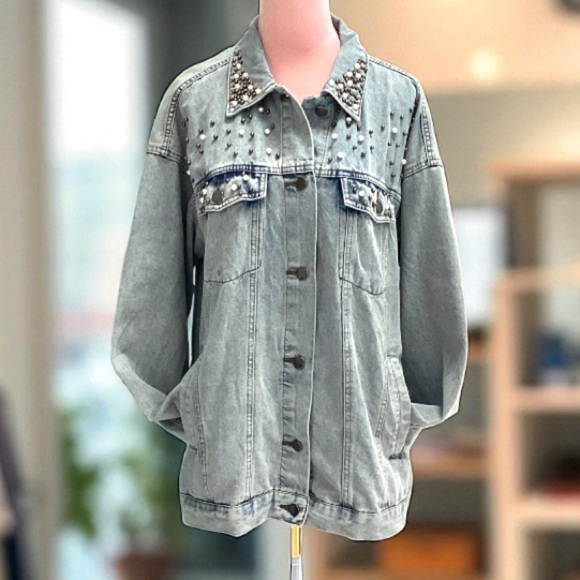 NWT Ci Sono Pearl Embellished Vintage Wash Oversized Fit  Denim Jacket Medium - Picture 9 of 9
